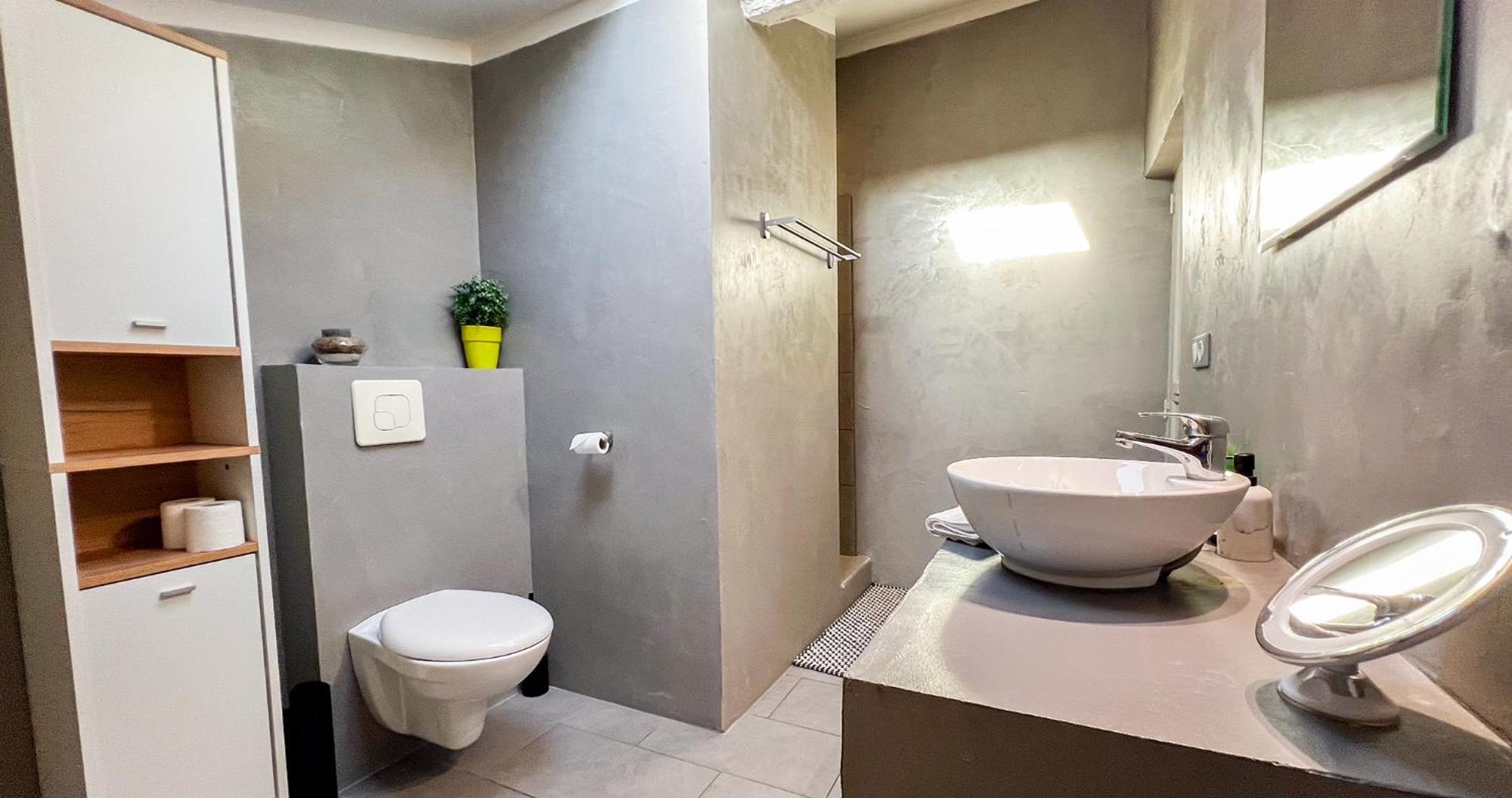 Ac - Private Exterior - Au Pied Du Palais Des Papes! Apartment Avignon Bagian luar foto