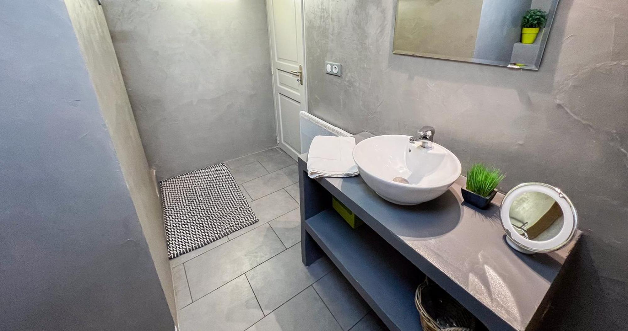 Ac - Private Exterior - Au Pied Du Palais Des Papes! Apartment Avignon Bagian luar foto