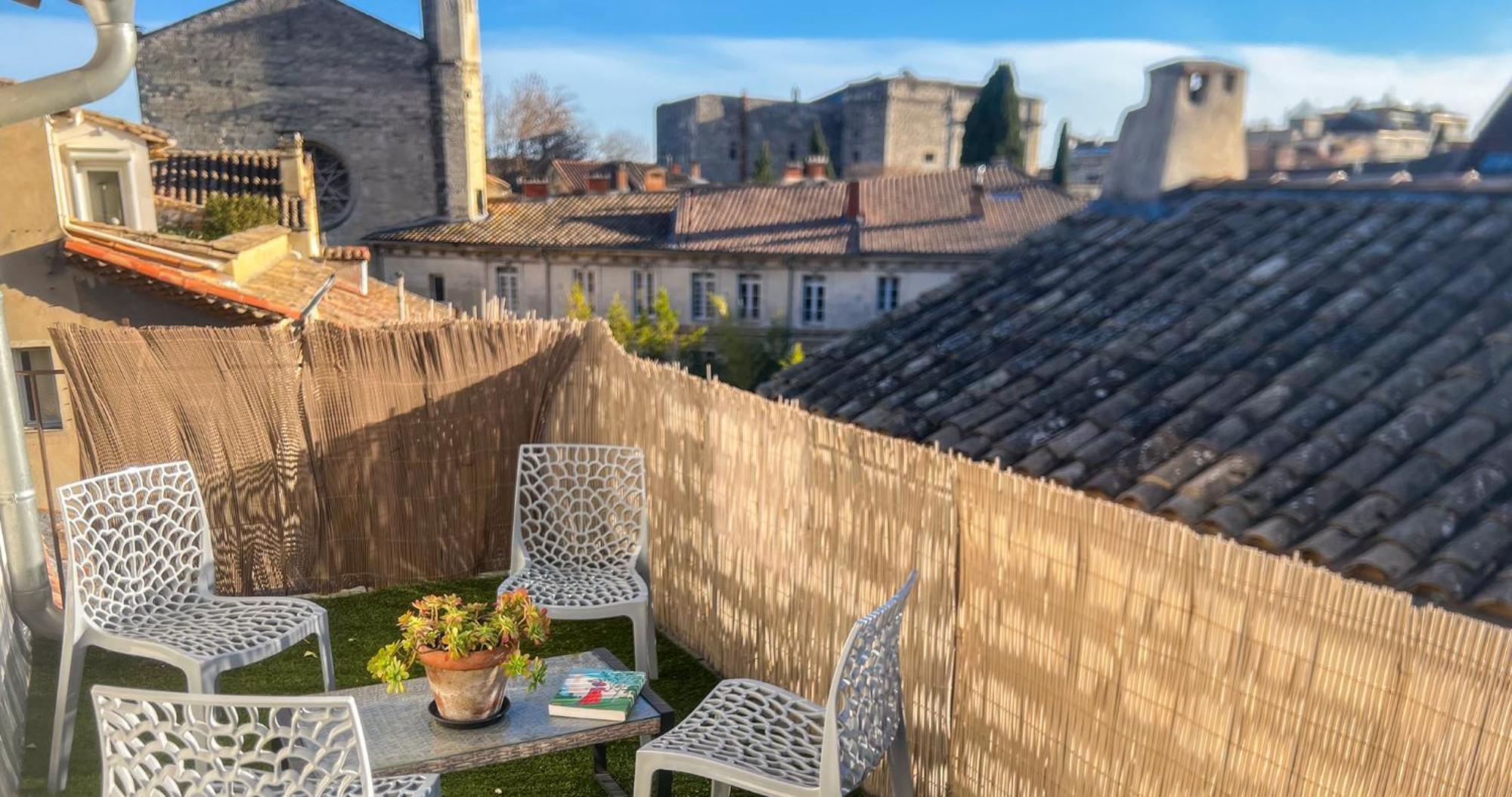 Ac - Private Exterior - Au Pied Du Palais Des Papes! Apartment Avignon Bagian luar foto
