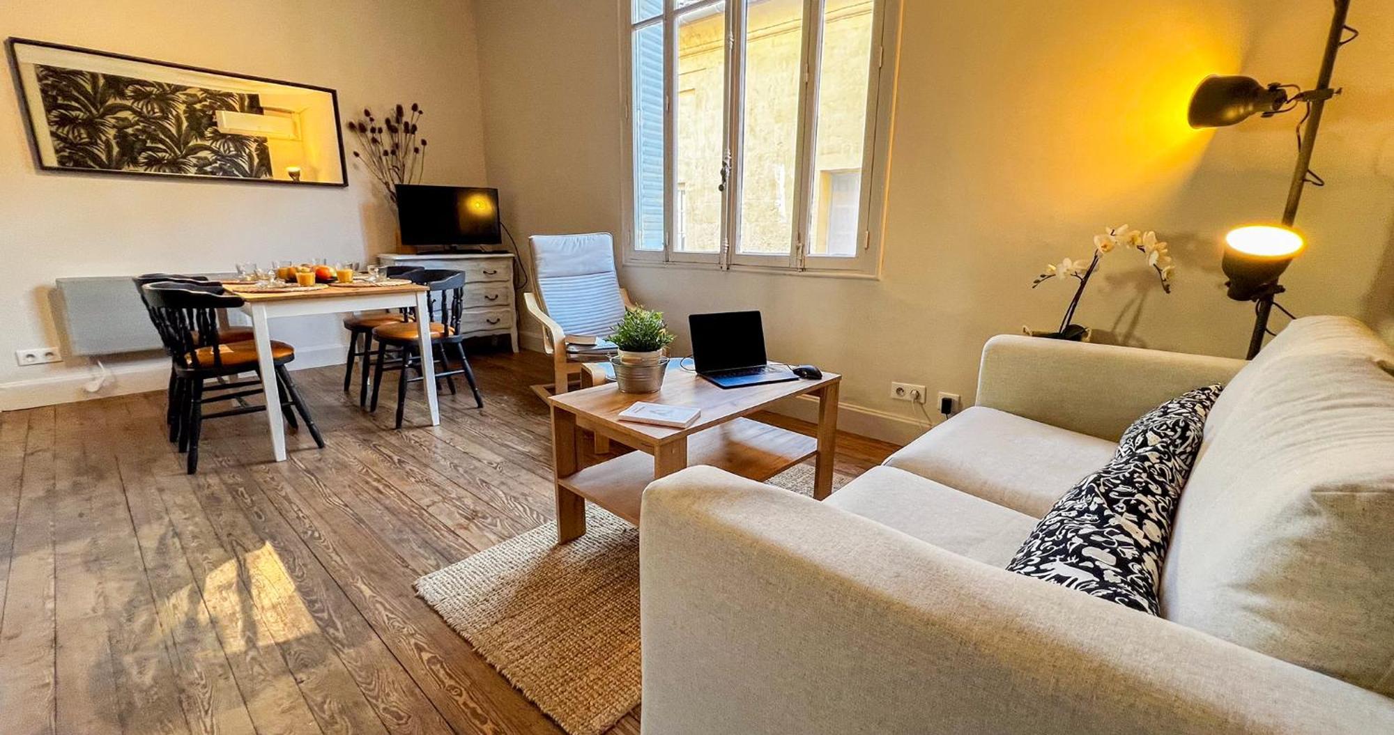 Ac - Private Exterior - Au Pied Du Palais Des Papes! Apartment Avignon Bagian luar foto